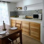 Casa Naya פאמארה